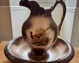 Vintage wash basin and pitcher