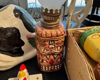 Knick knacks and decor items