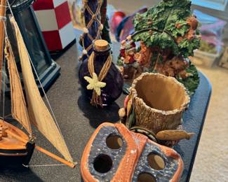 Knick knacks and decor items
