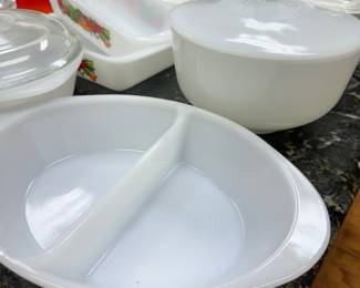 Vintage baking dishes, bowl with lid
