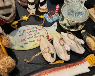 Knick knacks and decor items