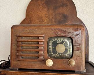 Antique Zenith radio