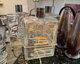 Vintage Decanter bar set