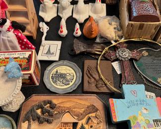 Knick knacks and decor items