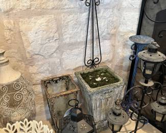 Knick knacks and decor items