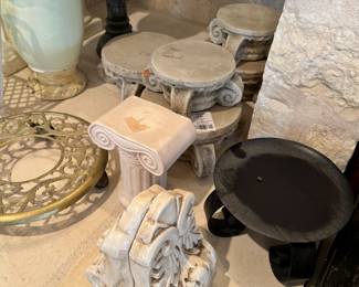 Knick knacks and decor items