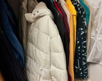 Women's clothing (most vintage)