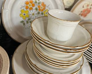 Barogue Hearthside Stoneware Japan