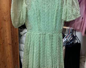 Women's clothing (Most vintage)