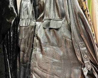 Women's clothing (Most vintage)