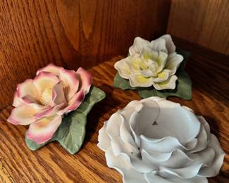 Knick knacks and decor items