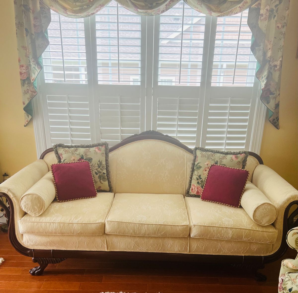 Dragonfly Estate Sales in Bristol, VA starts on 7/11/2024