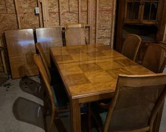 Drexel Heritage Table, 6 Chairs, 2 Leaves  Beautiful condition!