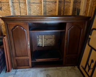 Hutch with matching console/lower half.