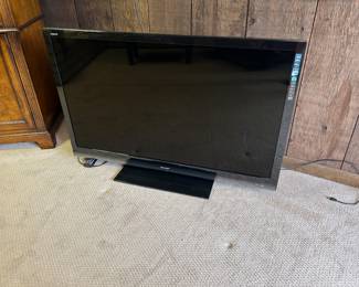 Sharp 52" TV LC-52LE700UN