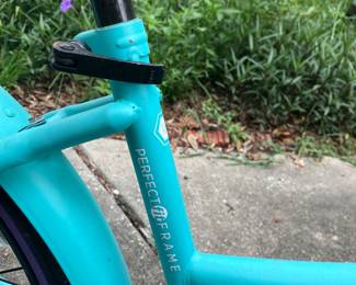 #68 - $80 	Huffy Cranbrook bike ladies Perfect frame turquoise 
