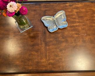 #33 - $175 	Coffee table 50Wx26Dx20H 2 drawers 

