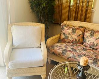 pair of wicker chairs 29.5"