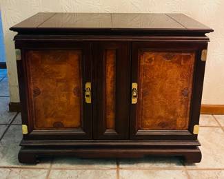 Buffet sideboard cabinet