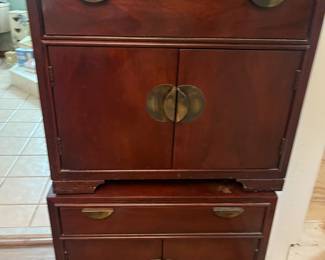 Thomasville Art Deco Pair of Nightstands