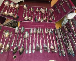 Wm Rogers Plated Siverware 1939. 