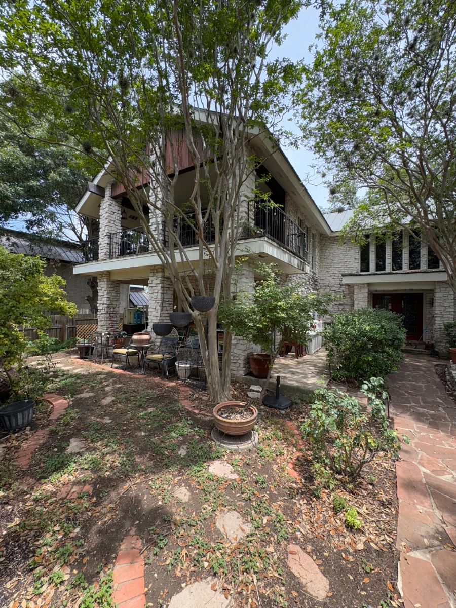 Full House of Bargains