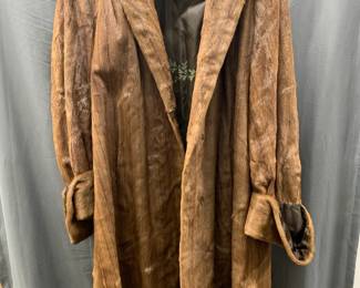 Roaring 20's Vintage Antique Exquisite Men Beaver Coat with Satin Liner