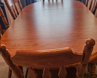 Dining room table and chairs. 2 leaves. Maximum length - 6'3". Seats 4 - 6. Matches china cabinet. $500.00