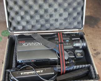 Magnavox Movie Maker with Battery and Case, untested
