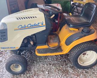 Cub Cadet Super LT 1554 and 54” Cyclo Cut System - see all photos - not working
