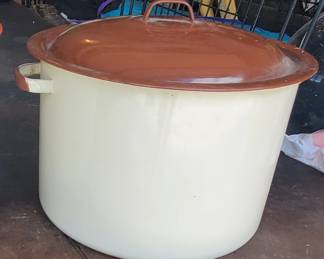 Vintage Large Enamel Stock Pot with Lid, unbranded
