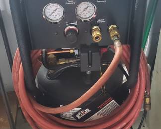 North Star 8 gal Air Compressor, Like New

