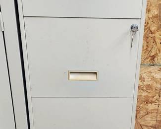 Lockable Gray 4 Drawer File Cabinet with/Key
