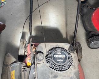 Quantum Power Briggs & Stratton 5hp Lawn Mower - non working
