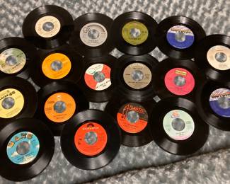 Lot of 1970’s 45’s - see both photos
