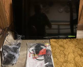 Insignia 28” TV & DVD Combo w/Table Bracket
