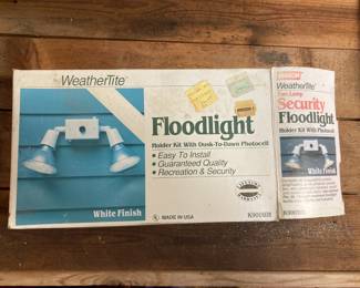 Floodlight Holder Kit w/Dusk
