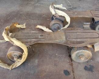 Antique Adjustable Metal Roller Skates
