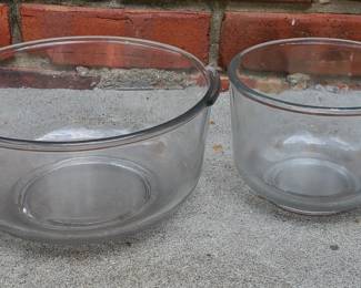 2 Clear Glass Mixer Mixing Bowls, unbranded
