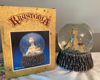 Vintage Krystonia Cold Cast Porcelain Stoope Musical Snow Globe w/Box, Swarovski Crystal - Works
