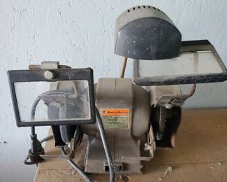 Black & Decker Bench Grinder, Vise and Table
