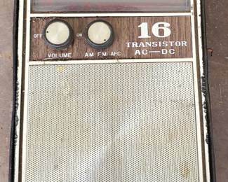 Tempest 16 Transistor AC-DC Radio, untested
