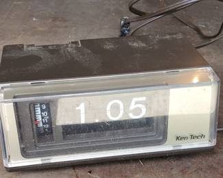 Ken-Tech Alarm Clock, works great
