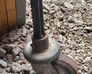 Trailer Hitch Single Wheel
