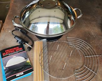 Meyer Electric Wok, Never Used- missing lid knob
