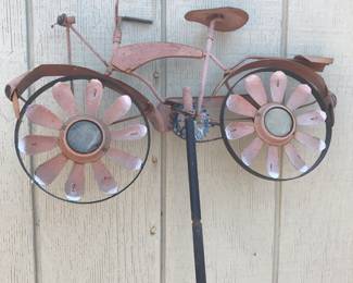 Assortment of Garden Art/Decor