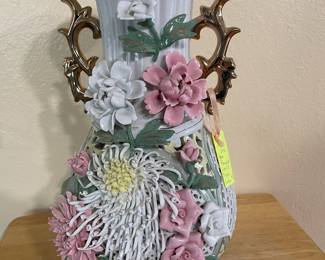 Capodimonte Chinese Porcelain 3D Floral Vase