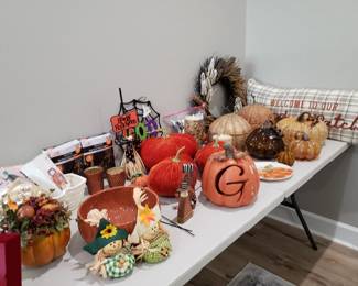 FALL, THANKSGIVING AND HALLOWEEN DECOR