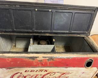 Vintage Coca Cola Top Load Cooler Refrigerator, Refrigeration Works and Its nice and Cold