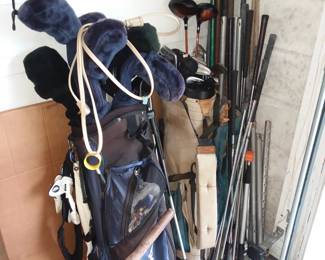 Golf clubs 